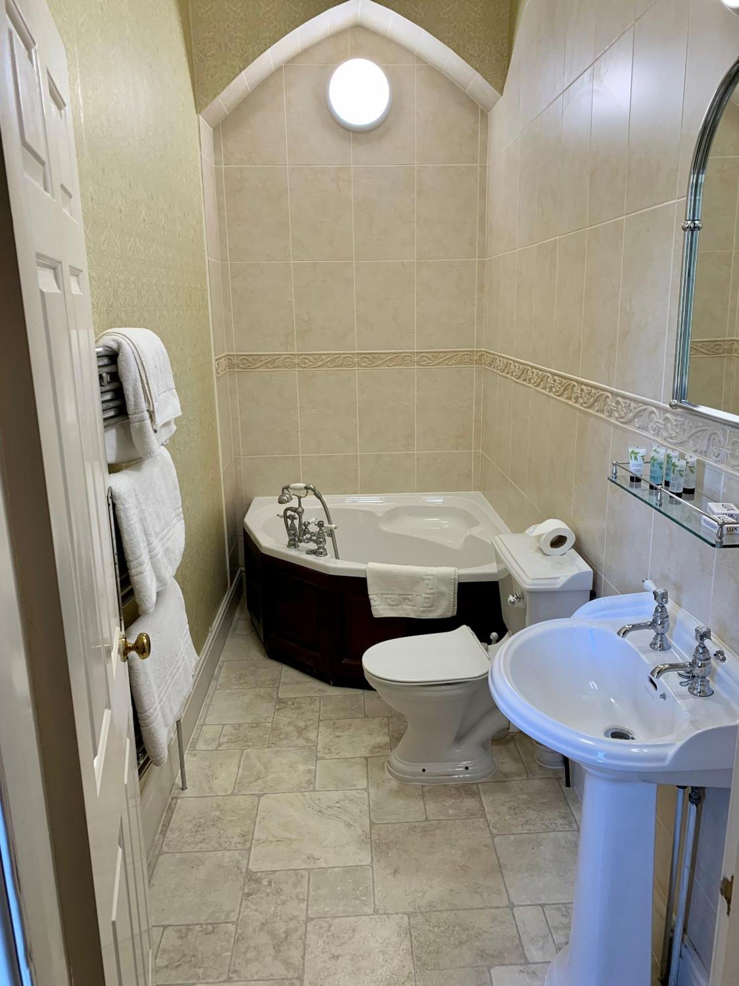 Grafton Manor Hotel Бромсгроув Екстериор снимка